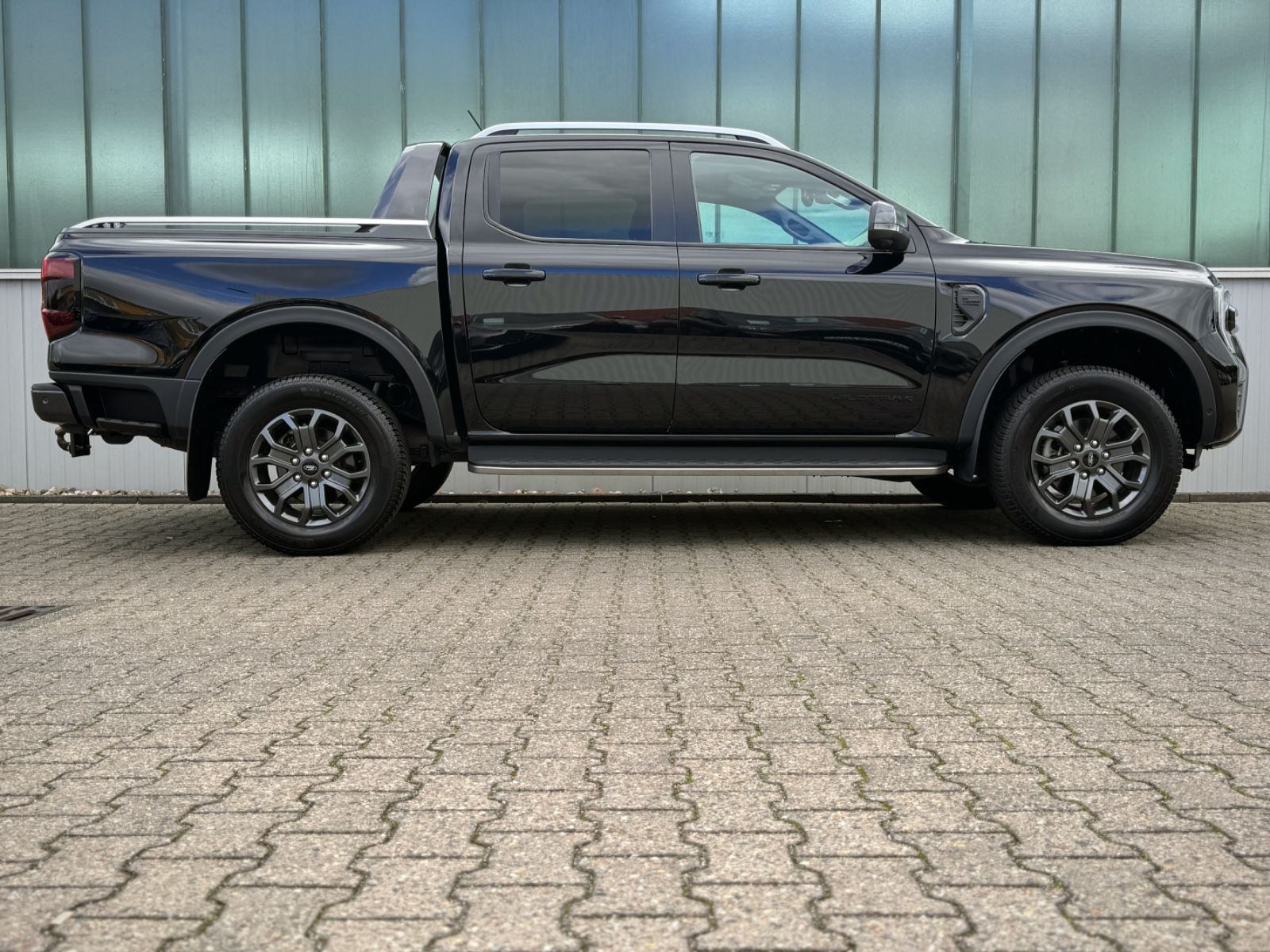 Fahrzeugabbildung Ford Ranger Wildtrak e-4WD Doppelkabine