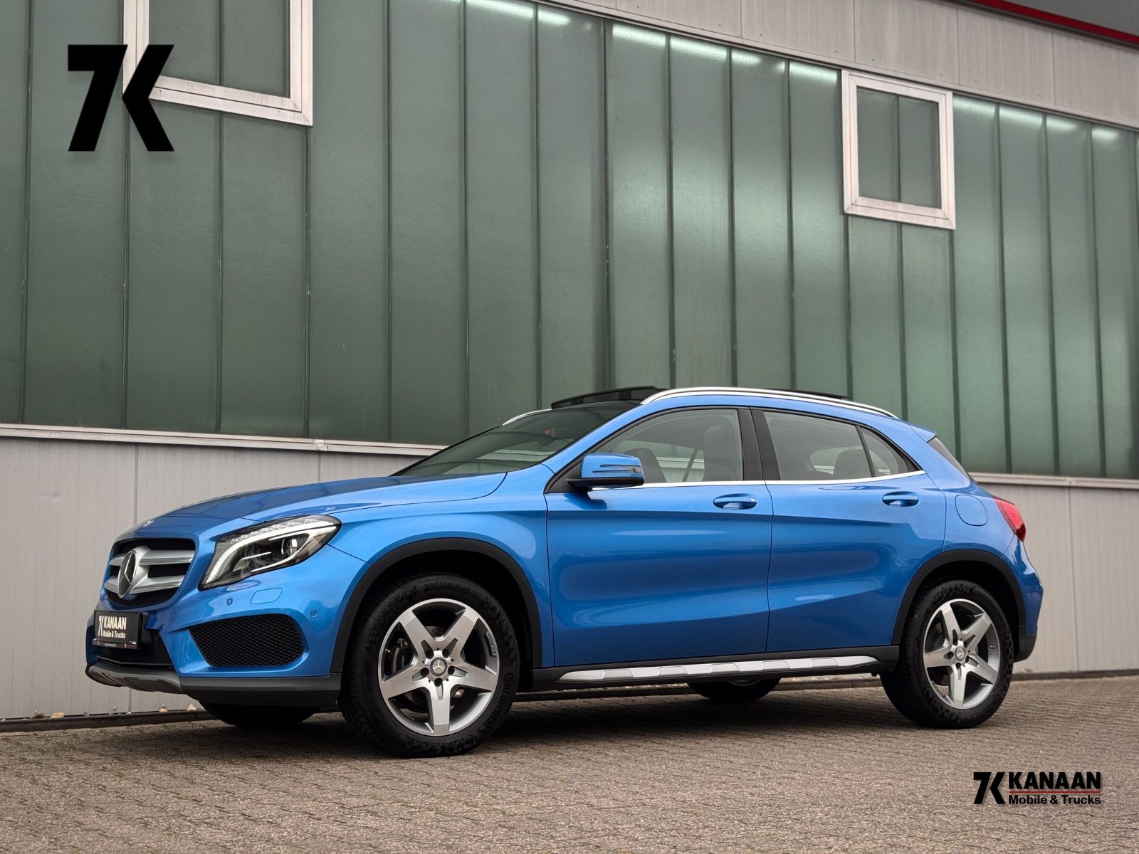 Fahrzeugabbildung Mercedes-Benz GLA 180 AMG-Line *PANORAMA|CAM|XENON*