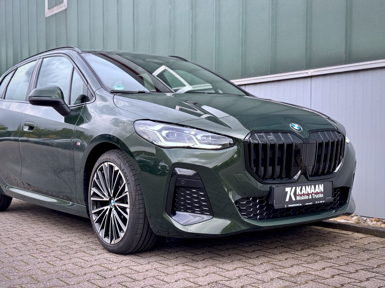 Fahrzeugabbildung BMW 216i Active Tourer M Sport *LED|CAM|NEUWERTIG*