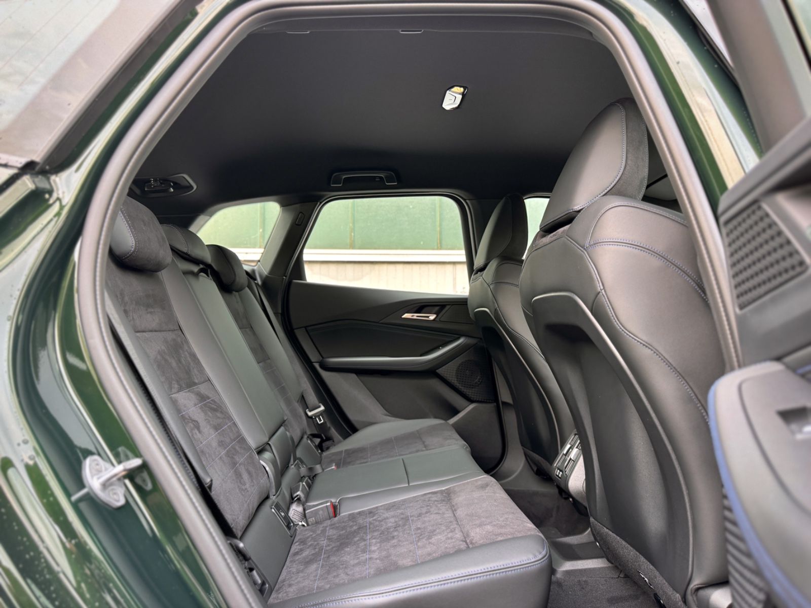 Fahrzeugabbildung BMW 216i Active Tourer M Sport *LED|CAM|NEUWERTIG*