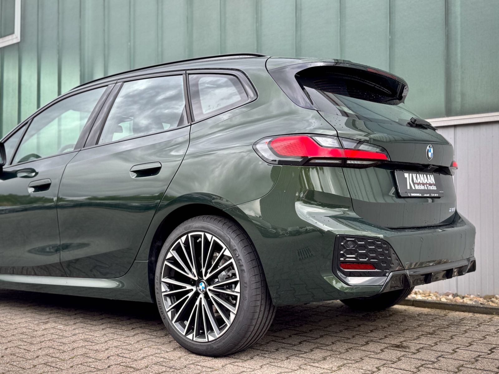 Fahrzeugabbildung BMW 216i Active Tourer M Sport *LED|CAM|NEUWERTIG*