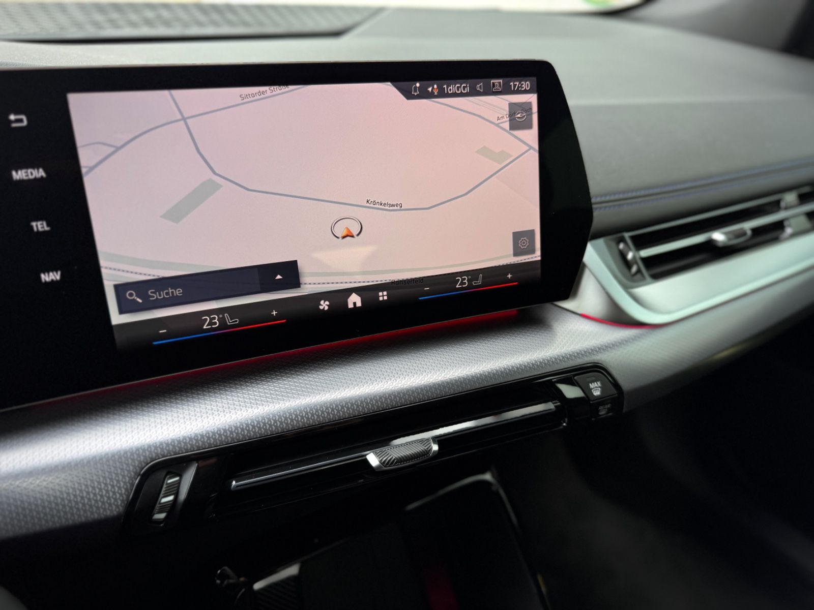 Fahrzeugabbildung BMW 216i Active Tourer M Sport *LED|CAM|NEUWERTIG*