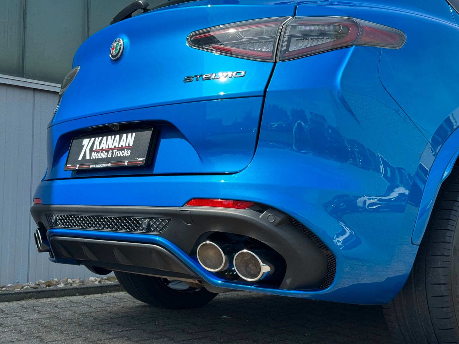 Fahrzeugabbildung Alfa Romeo Stelvio 2.9V6 Quadrifoglio Q4 *HIFI|ASSIST|PANO*