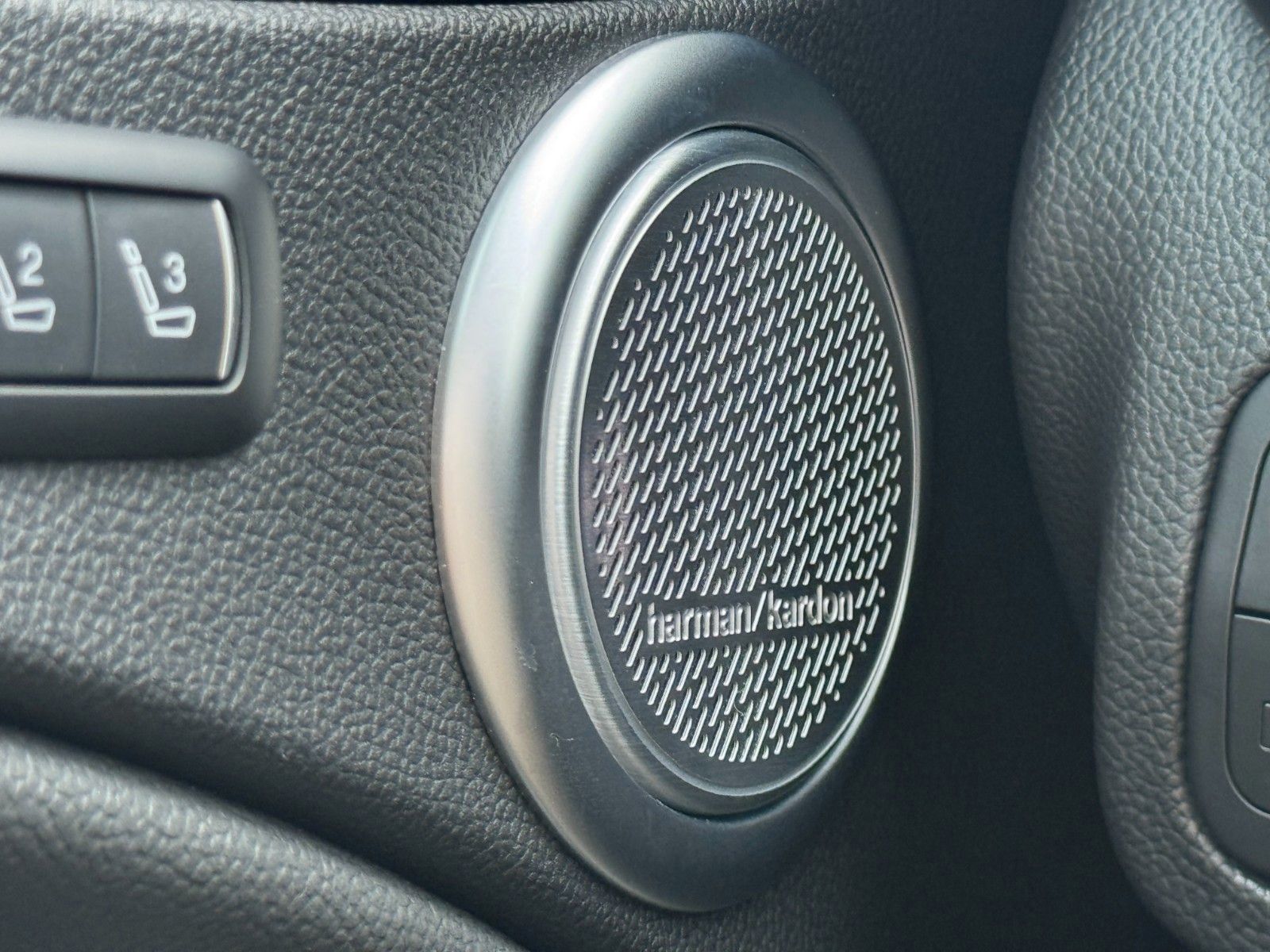 Fahrzeugabbildung Alfa Romeo Stelvio 2.9V6 Quadrifoglio Q4 *HIFI|ASSIST|PANO*