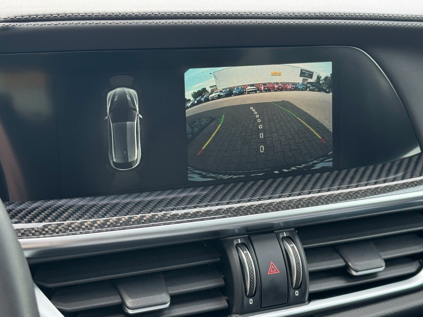 Fahrzeugabbildung Alfa Romeo Stelvio 2.9V6 Quadrifoglio Q4 *HIFI|ASSIST|PANO*