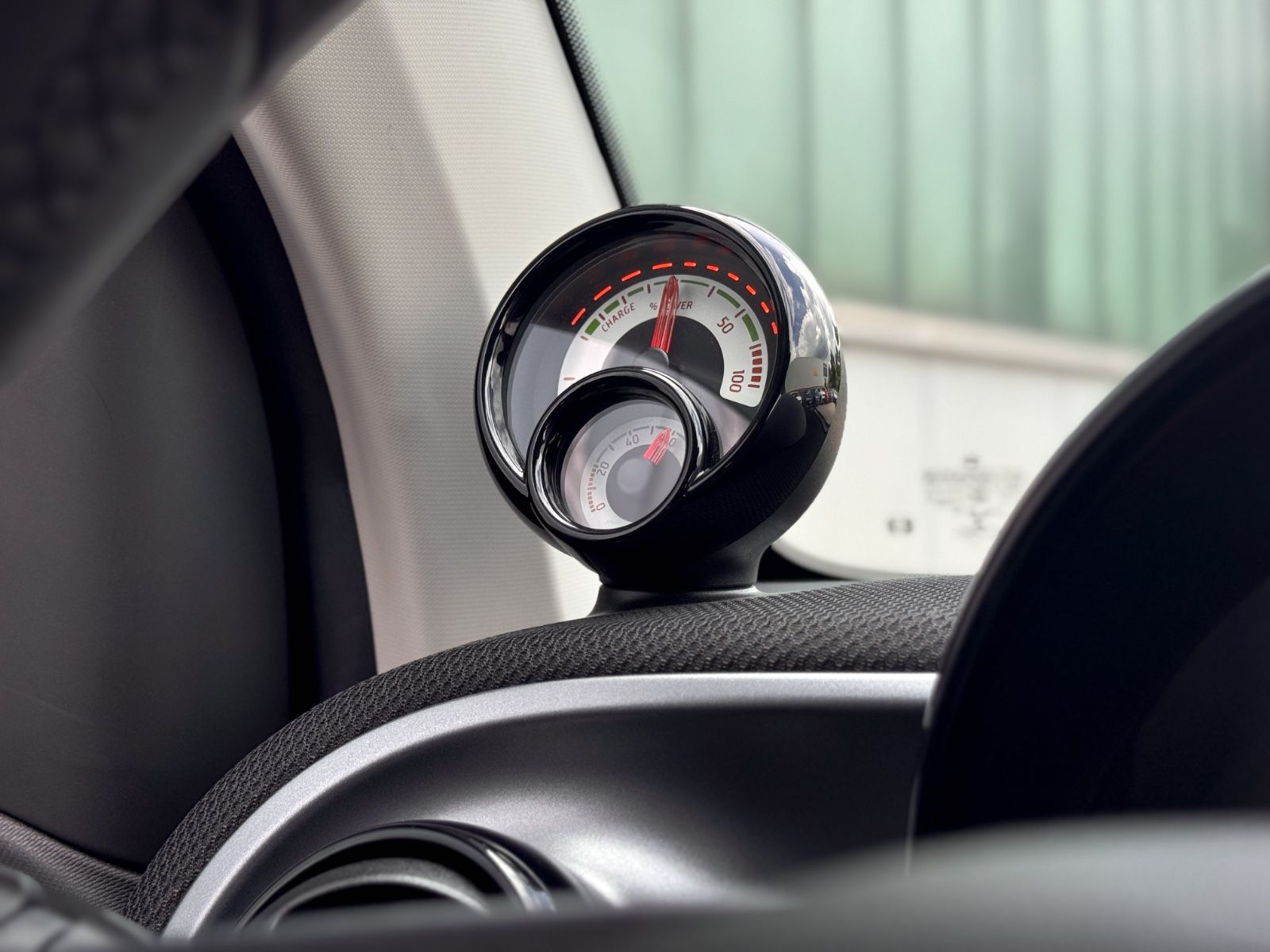 Fahrzeugabbildung Smart ForTwo Cabrio EQ Passion *TEL|LED|SHZ*