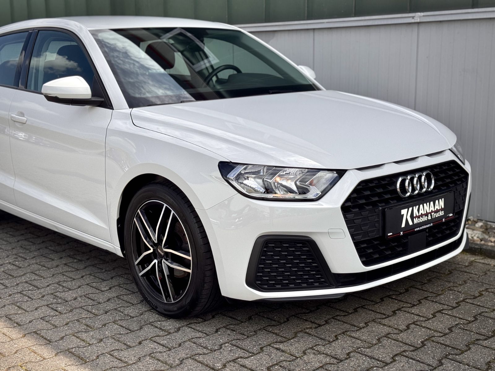 Fahrzeugabbildung Audi A1 Sportback 30 TFSI *PDC|SHZ|TEL*