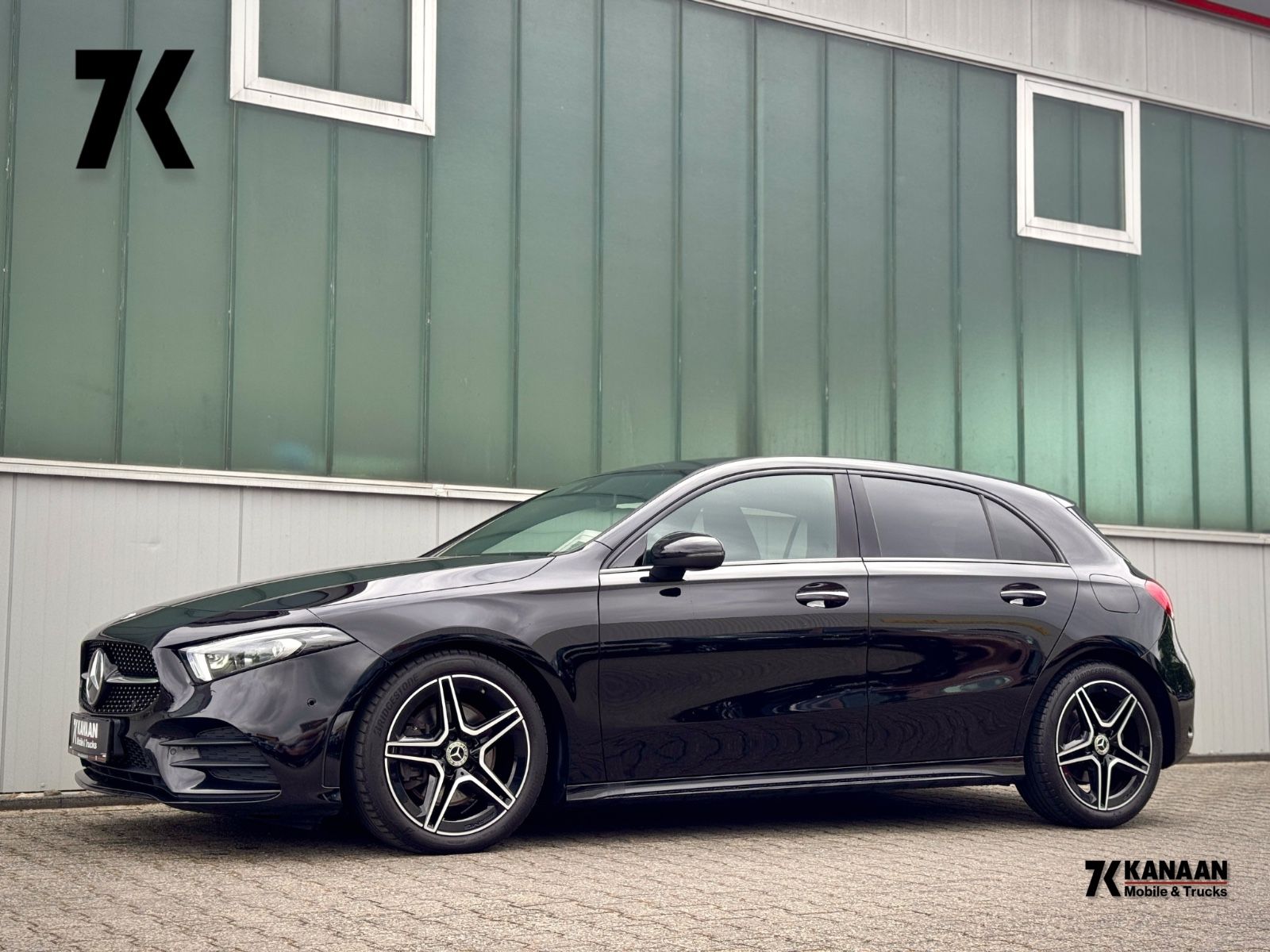 Fahrzeugabbildung Mercedes-Benz A 250 AMG-Line *LED|CAM|STANDHEIZUNG*
