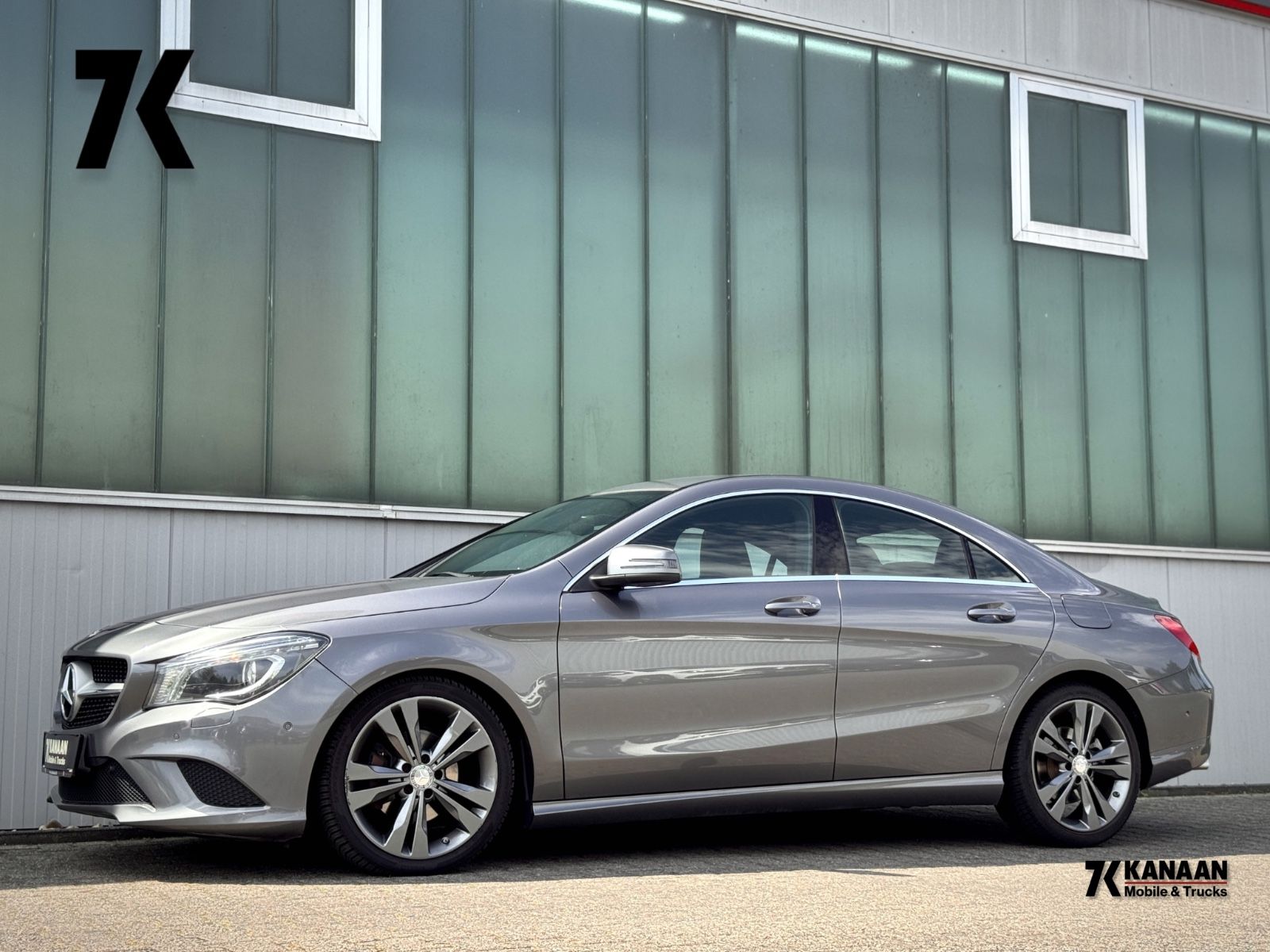 Fahrzeugabbildung Mercedes-Benz CLA 180 Coupe Urban *XENON|NAVI|PDC*