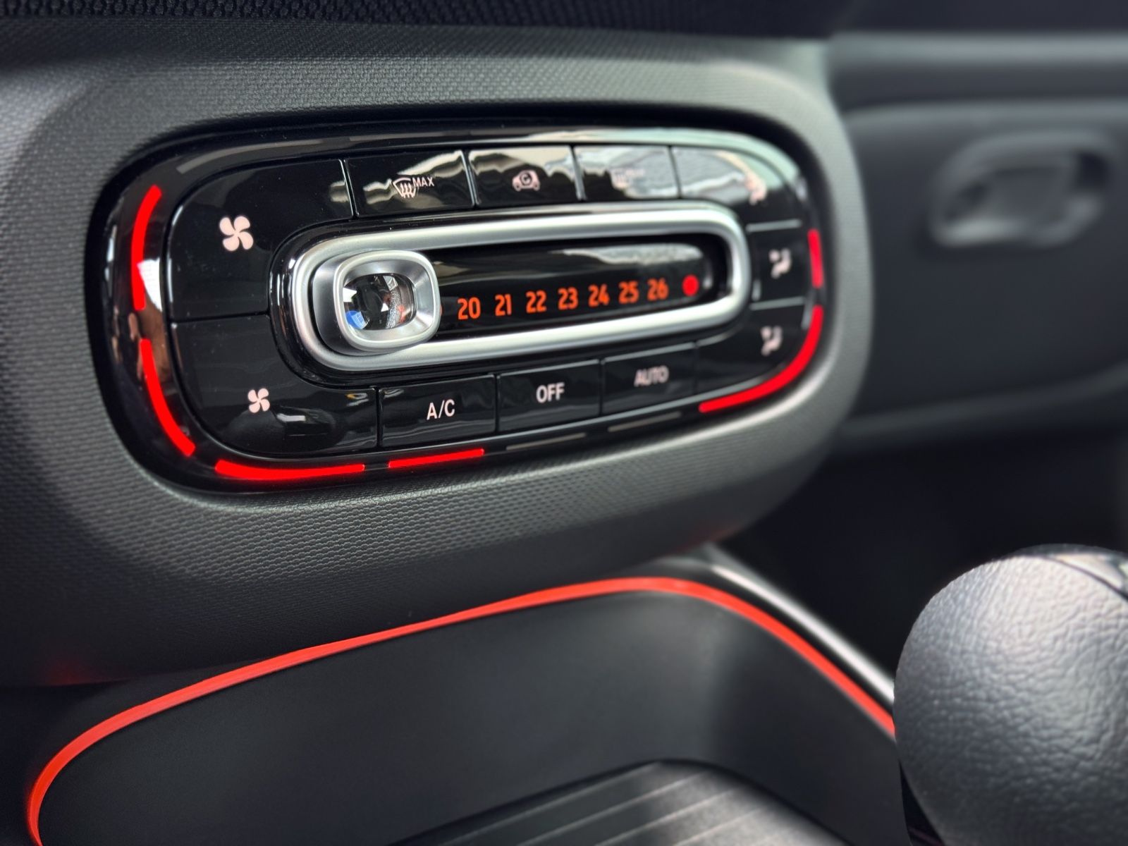 Fahrzeugabbildung Smart ForTwo Cabrio EQ Prime *LED|CAM|CARPLAY*