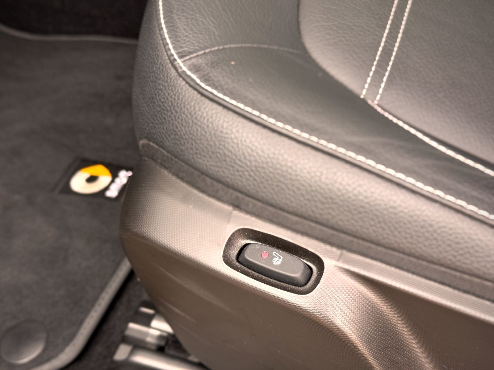 Fahrzeugabbildung Smart ForTwo Cabrio EQ Prime *LED|CAM|CARPLAY*