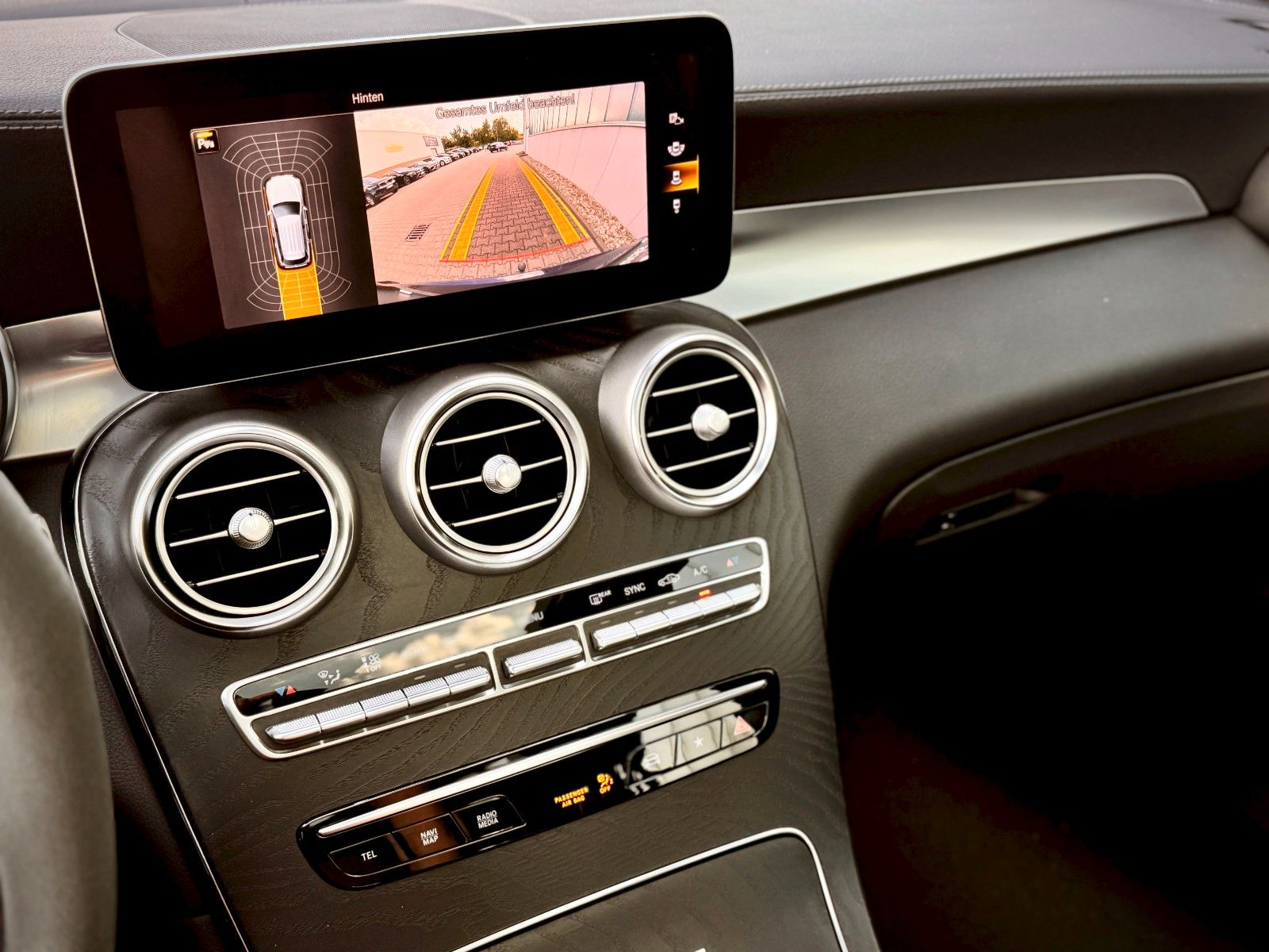 Fahrzeugabbildung Mercedes-Benz GLC 63 S AMG 4MATIC *9G|HEAD-UP|PANORAMA*