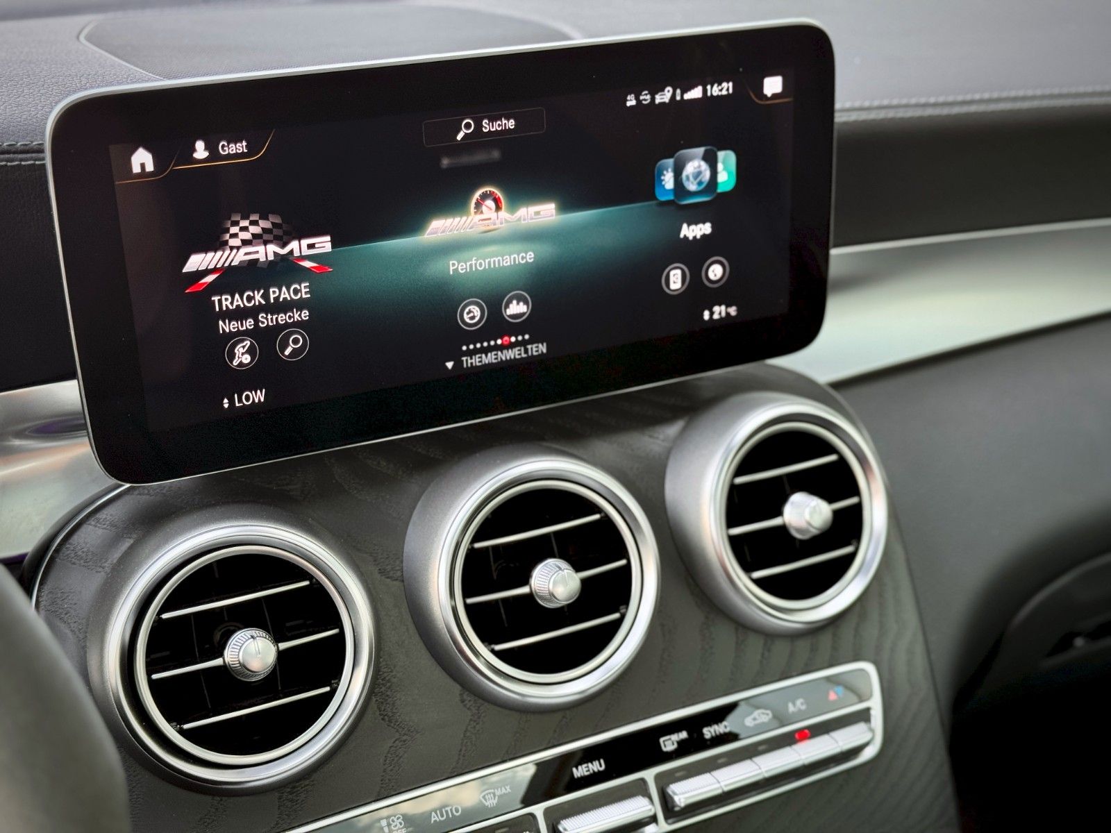 Fahrzeugabbildung Mercedes-Benz GLC 63 S AMG 4MATIC *9G|HEAD-UP|PANORAMA*