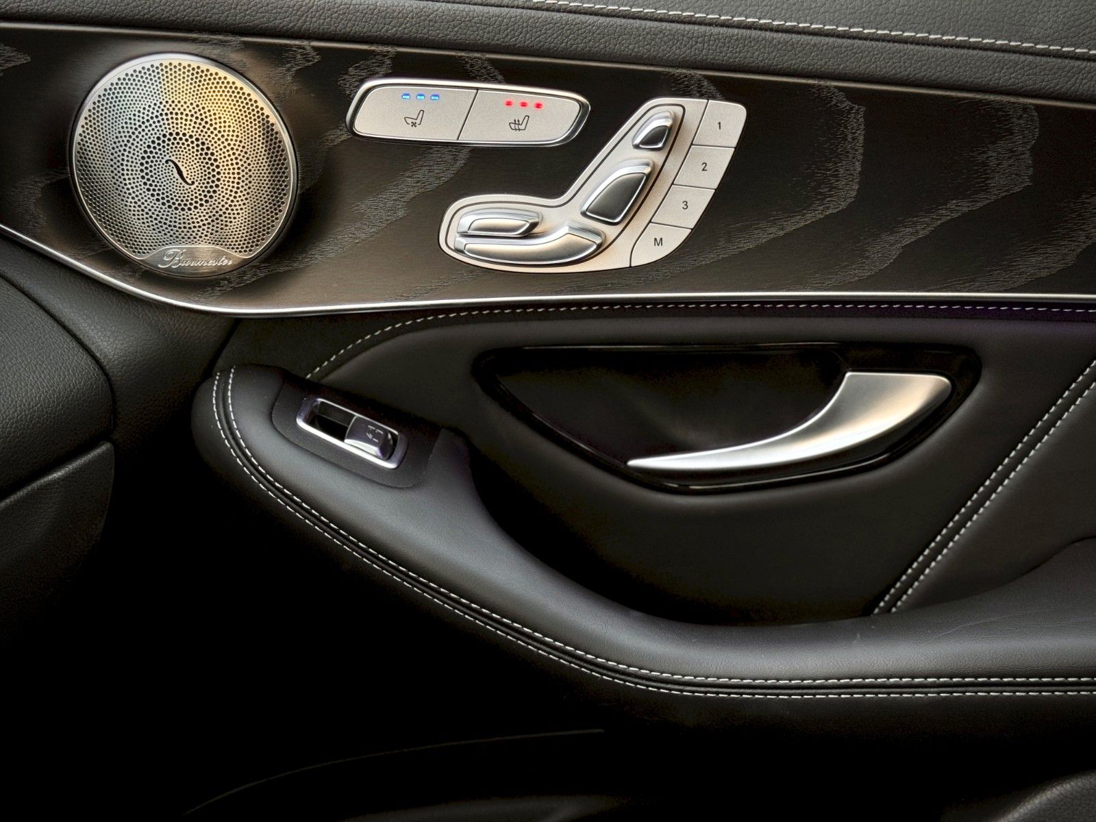 Fahrzeugabbildung Mercedes-Benz GLC 63 S AMG 4MATIC *9G|HEAD-UP|PANORAMA*
