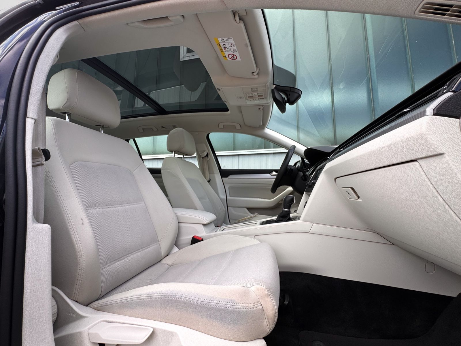 Fahrzeugabbildung Volkswagen Passat 2.0 TDI Comfortline *DSG|PANORAMA|ACC*