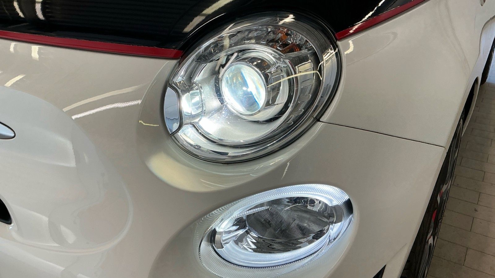 Fahrzeugabbildung Abarth 500 / 595 Turismo Dualogic *XENON|PANORAMA|PDC*