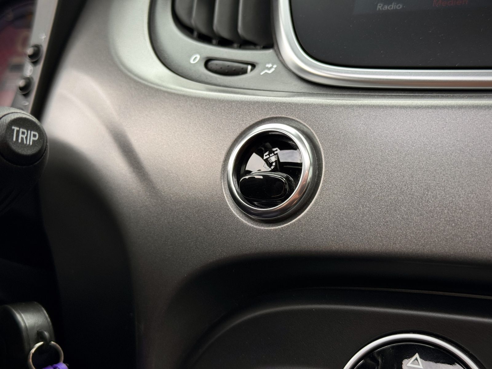 Fahrzeugabbildung Abarth 500/595 Turismo Dualogic *XENON|PANORAMA|PDC*