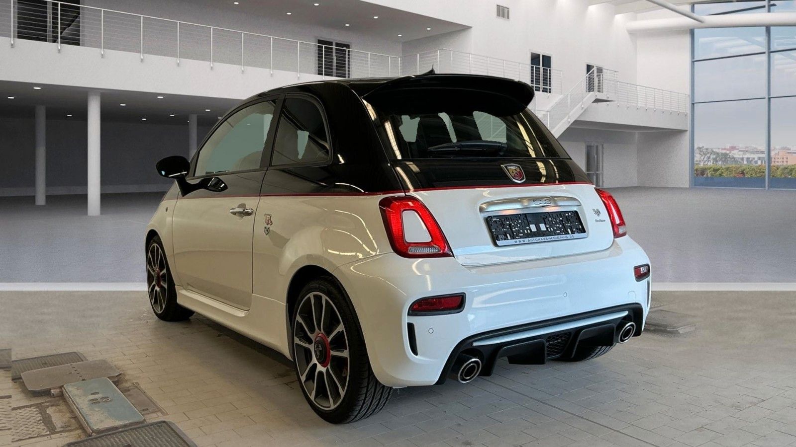 Fahrzeugabbildung Abarth 500 / 595 Turismo Dualogic *XENON|PANORAMA|PDC*