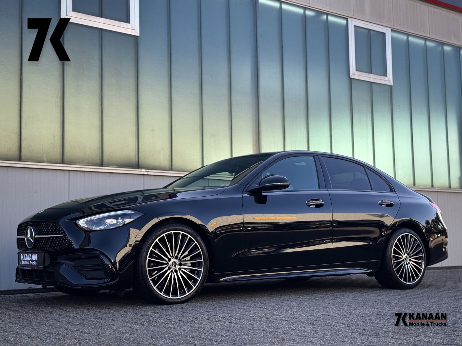 Fahrzeugabbildung Mercedes-Benz C 300 AMG-Line *PANORAMA|LED|CAM*