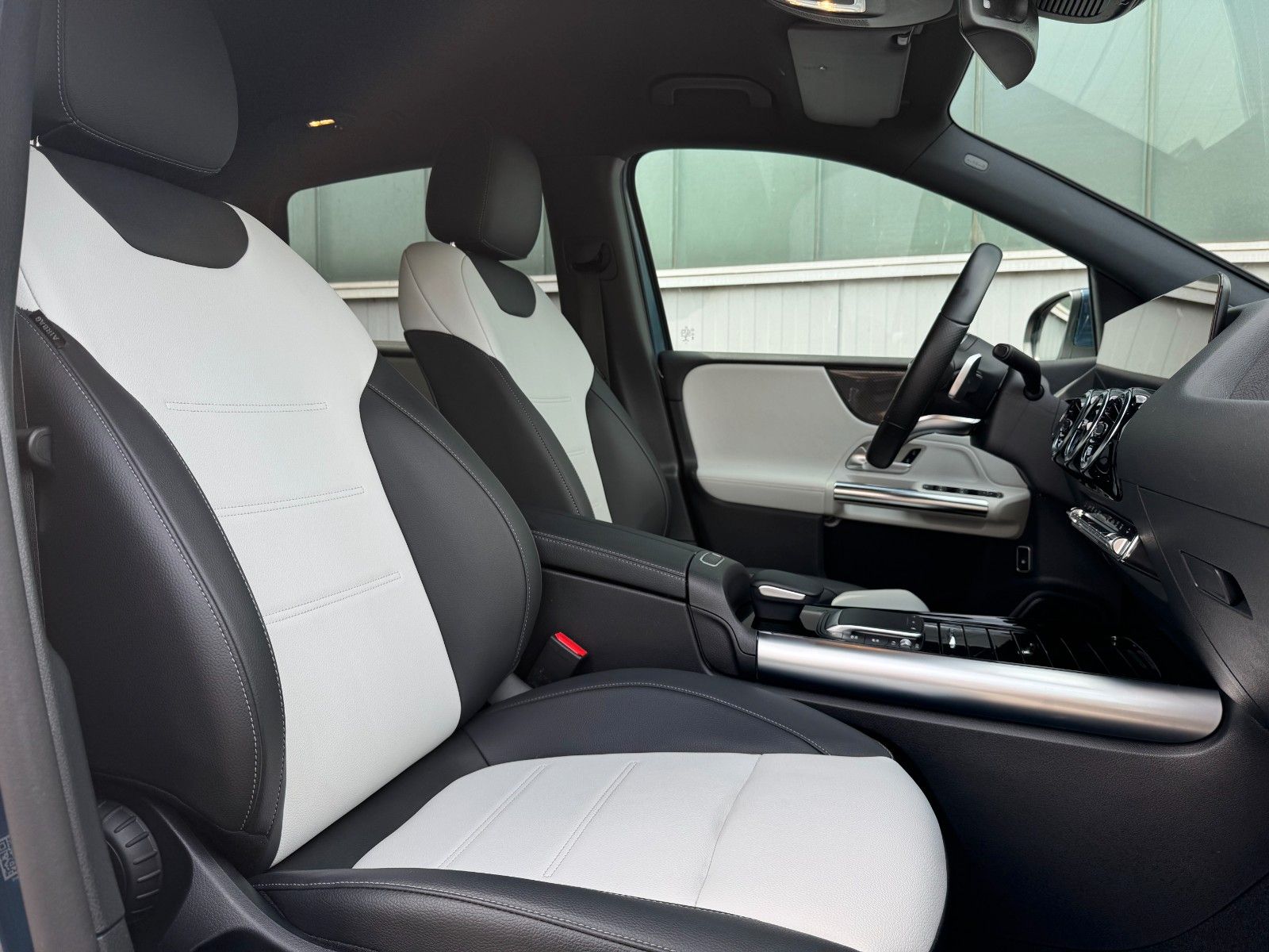 Fahrzeugabbildung Mercedes-Benz B 250e AMG-Line *LED|NAVI|CAM*