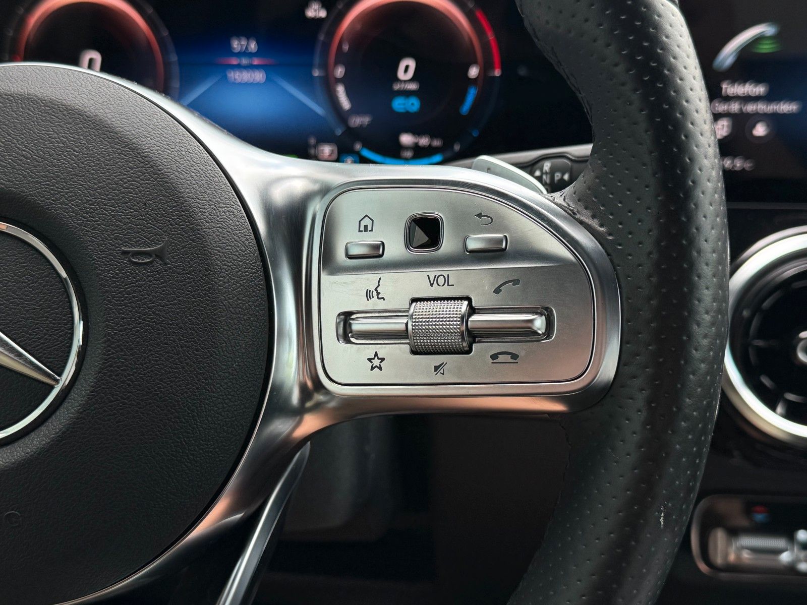 Fahrzeugabbildung Mercedes-Benz B 250e AMG-Line *LED|NAVI|CAM*