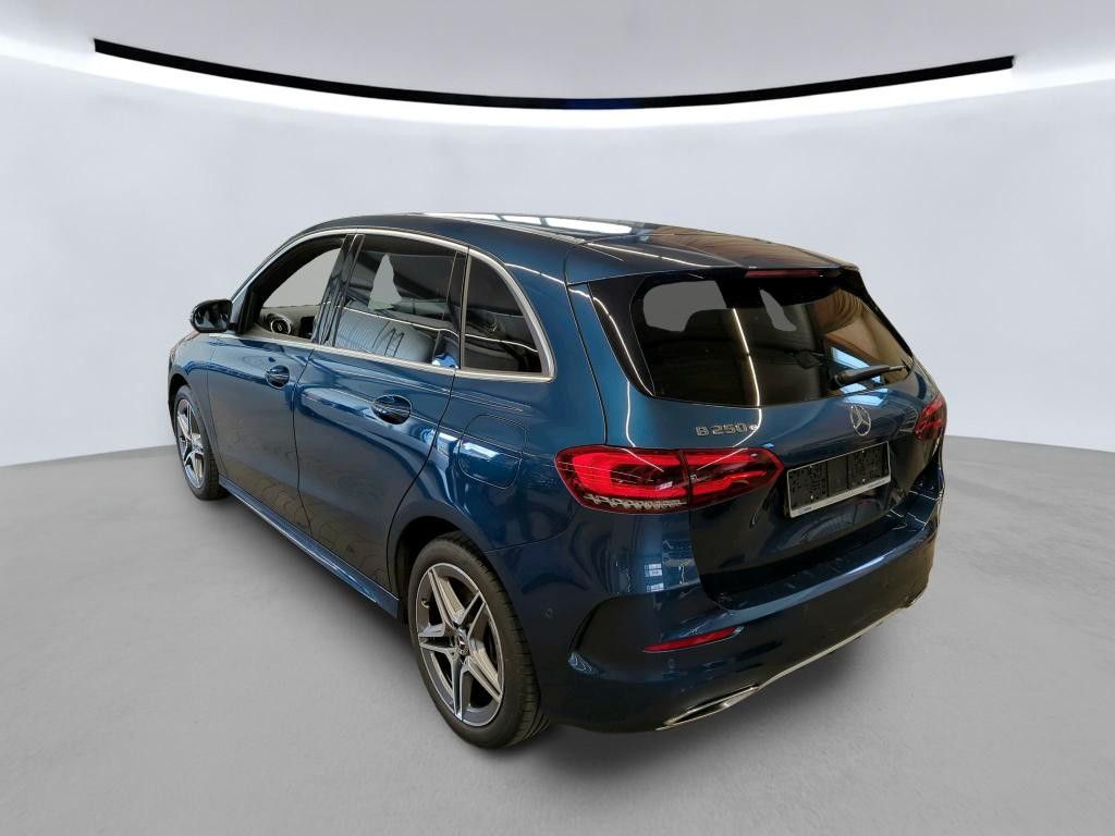 Fahrzeugabbildung Mercedes-Benz B 250e AMG-Line *LED|NAVI|BUSINESS*