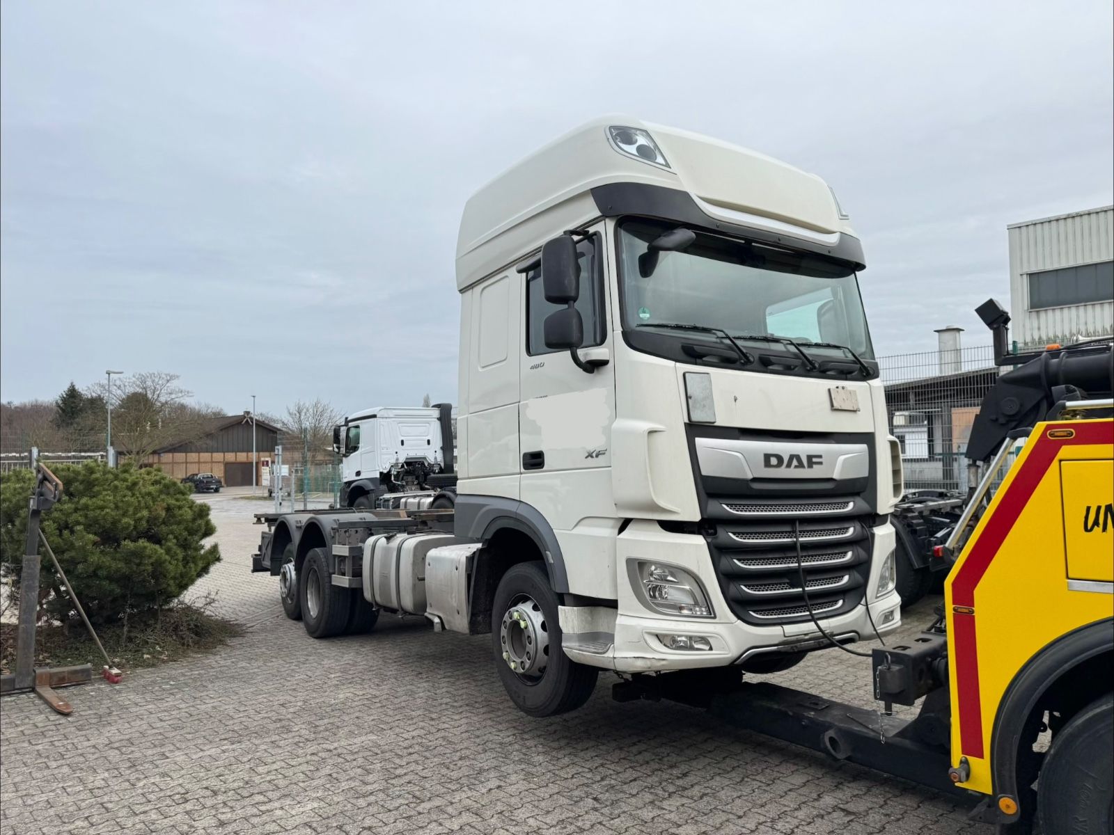 Fahrzeugabbildung DAF DAF XF 480 6X2 SSC Retarder 2xTanks Lift