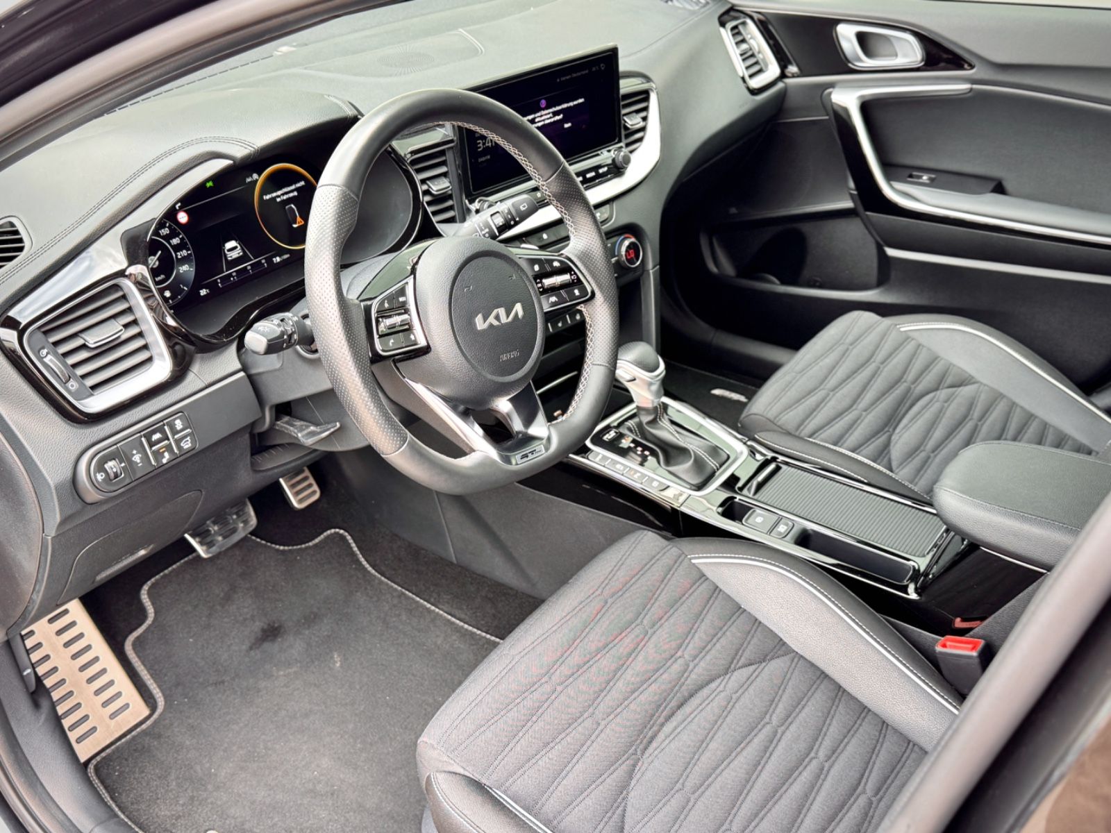 Fahrzeugabbildung Kia Cee'd Sportswagon GT-Line *LED|NAVI|ASSIST*