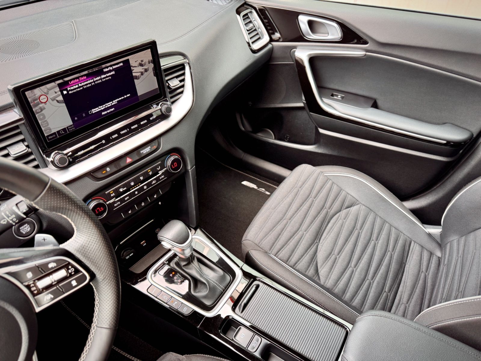 Fahrzeugabbildung Kia Cee'd Sportswagon GT-Line *LED|NAVI|ASSIST*