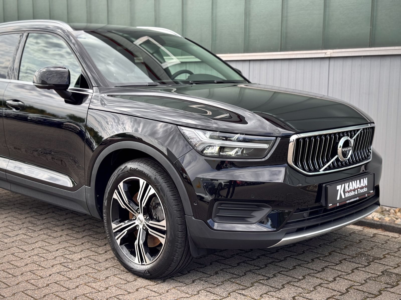 Fahrzeugabbildung Volvo XC40 1.5T4 Plug-In Hybid Inscription Expression