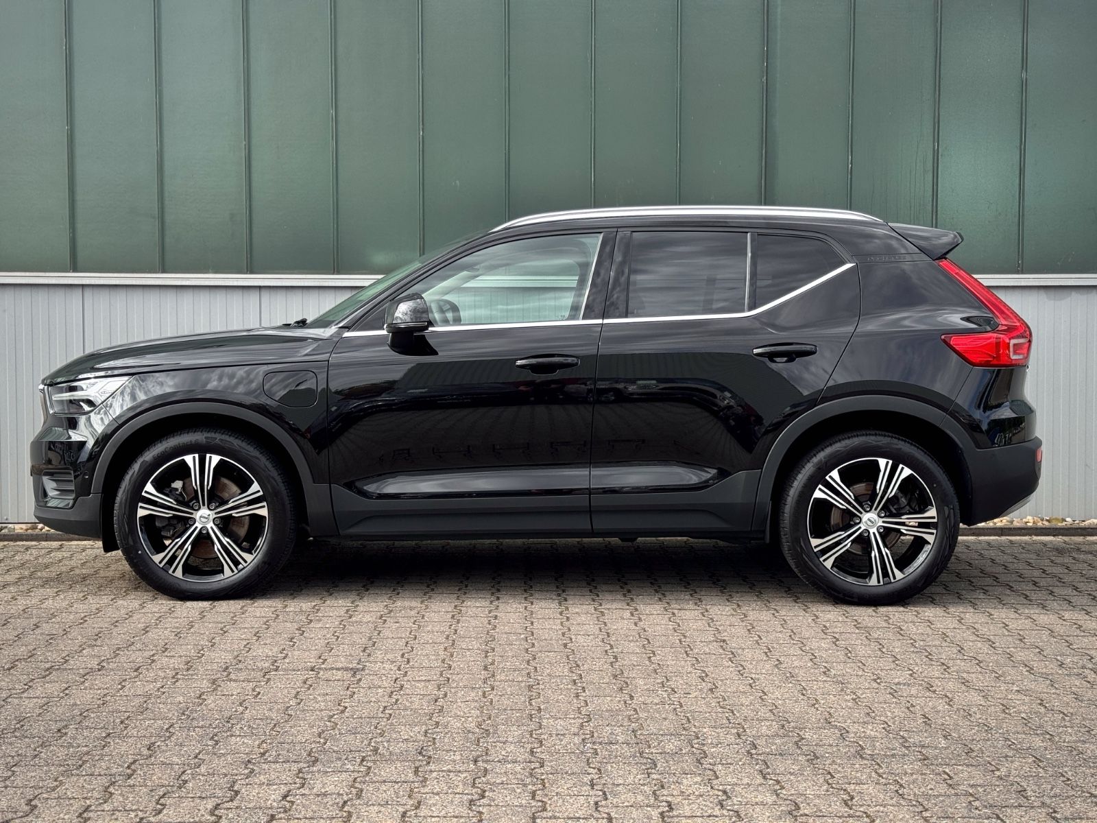 Fahrzeugabbildung Volvo XC40 1.5T4 Plug-In Hybid Inscription Expression