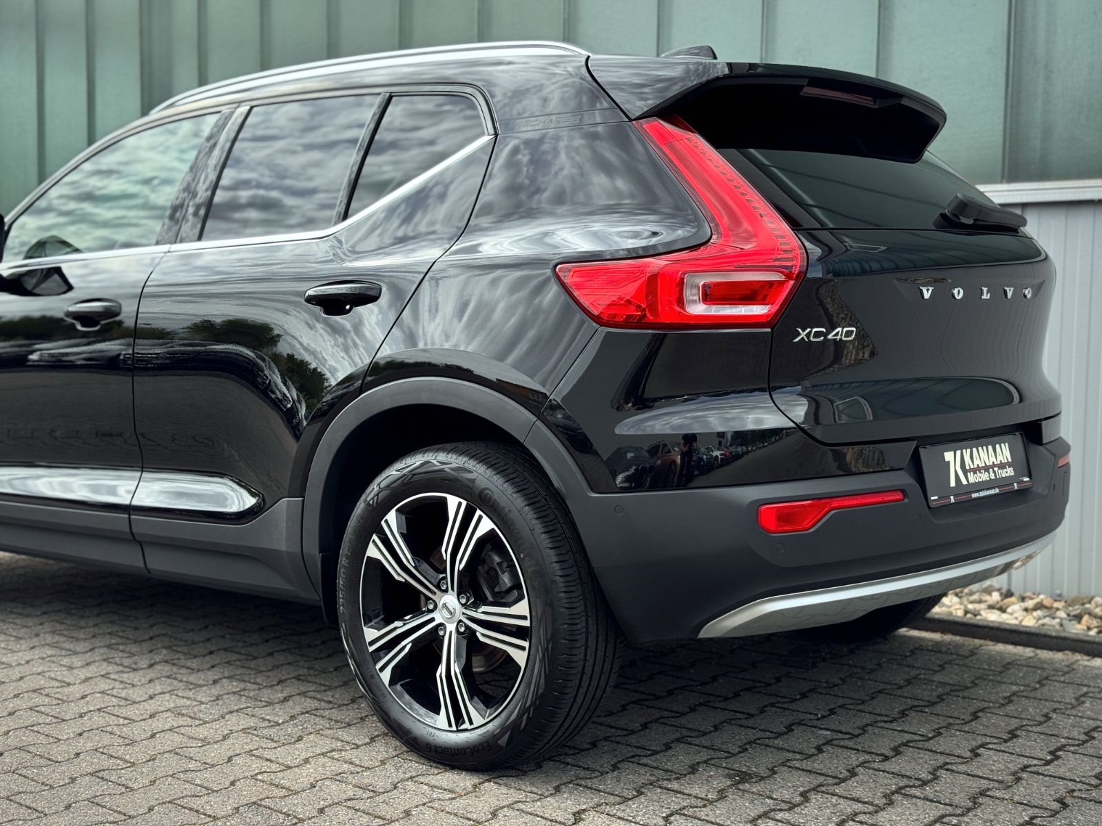 Fahrzeugabbildung Volvo XC40 1.5T4 Plug-In Hybid Inscription Expression