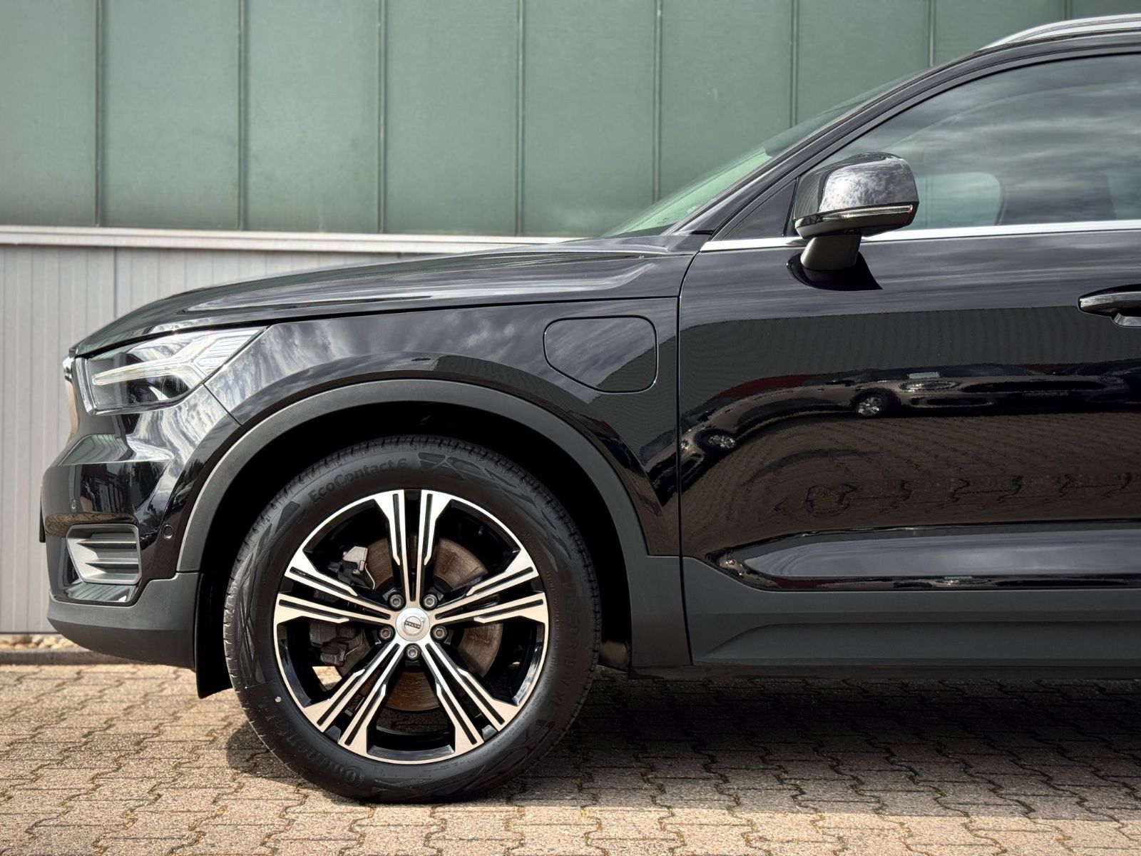 Fahrzeugabbildung Volvo XC40 1.5T4 Plug-In Hybid Inscription Expression