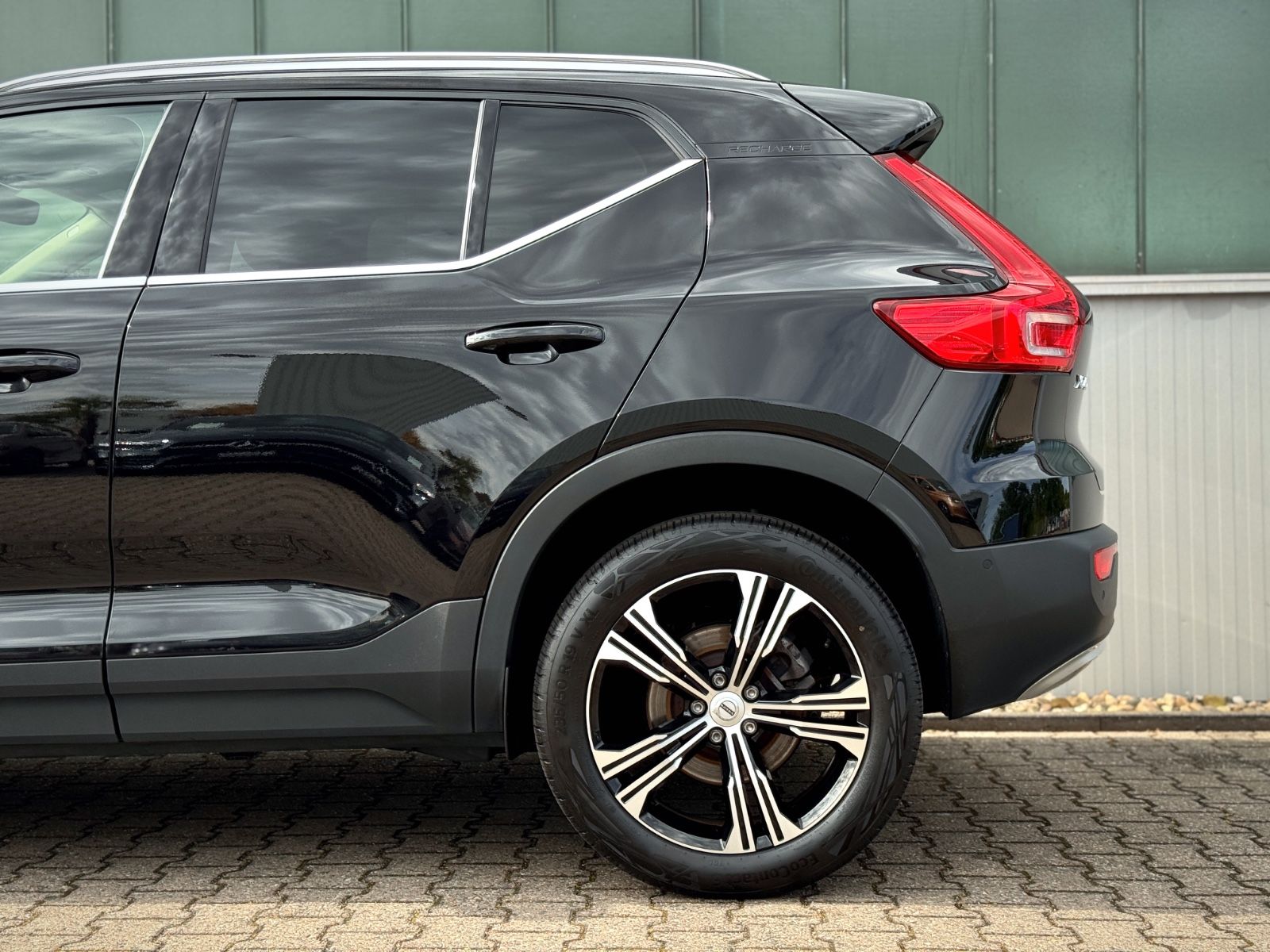Fahrzeugabbildung Volvo XC40 1.5T4 Plug-In Hybid Inscription Expression