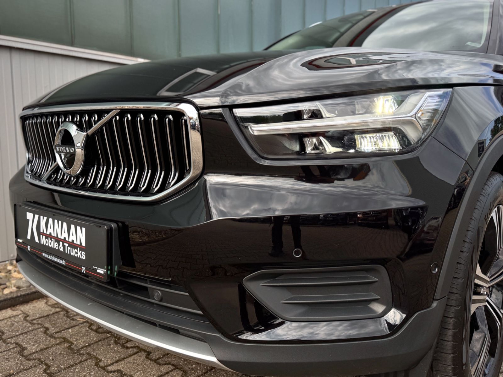 Fahrzeugabbildung Volvo XC40 1.5T4 Plug-In Hybid Inscription Expression
