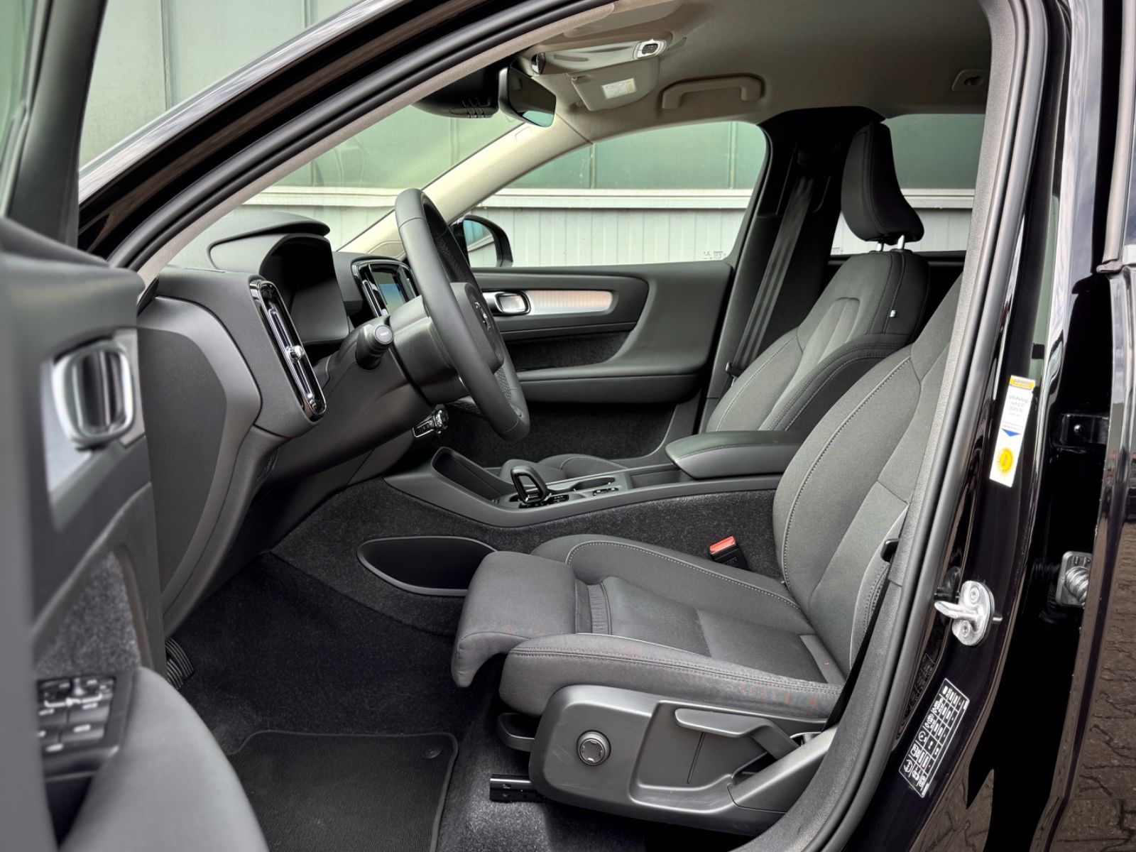 Fahrzeugabbildung Volvo XC40 1.5T4 Plug-In Hybid Inscription Expression