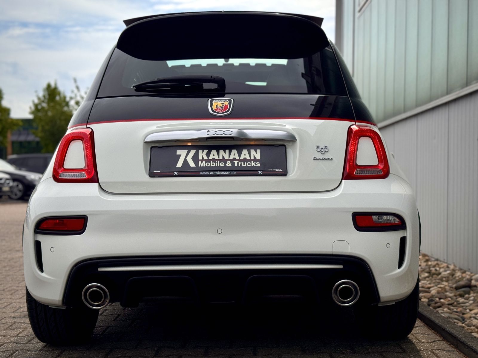 Fahrzeugabbildung Fiat Abarth 595 Turismo Dualogic *XENON|PANORAMA|PDC*