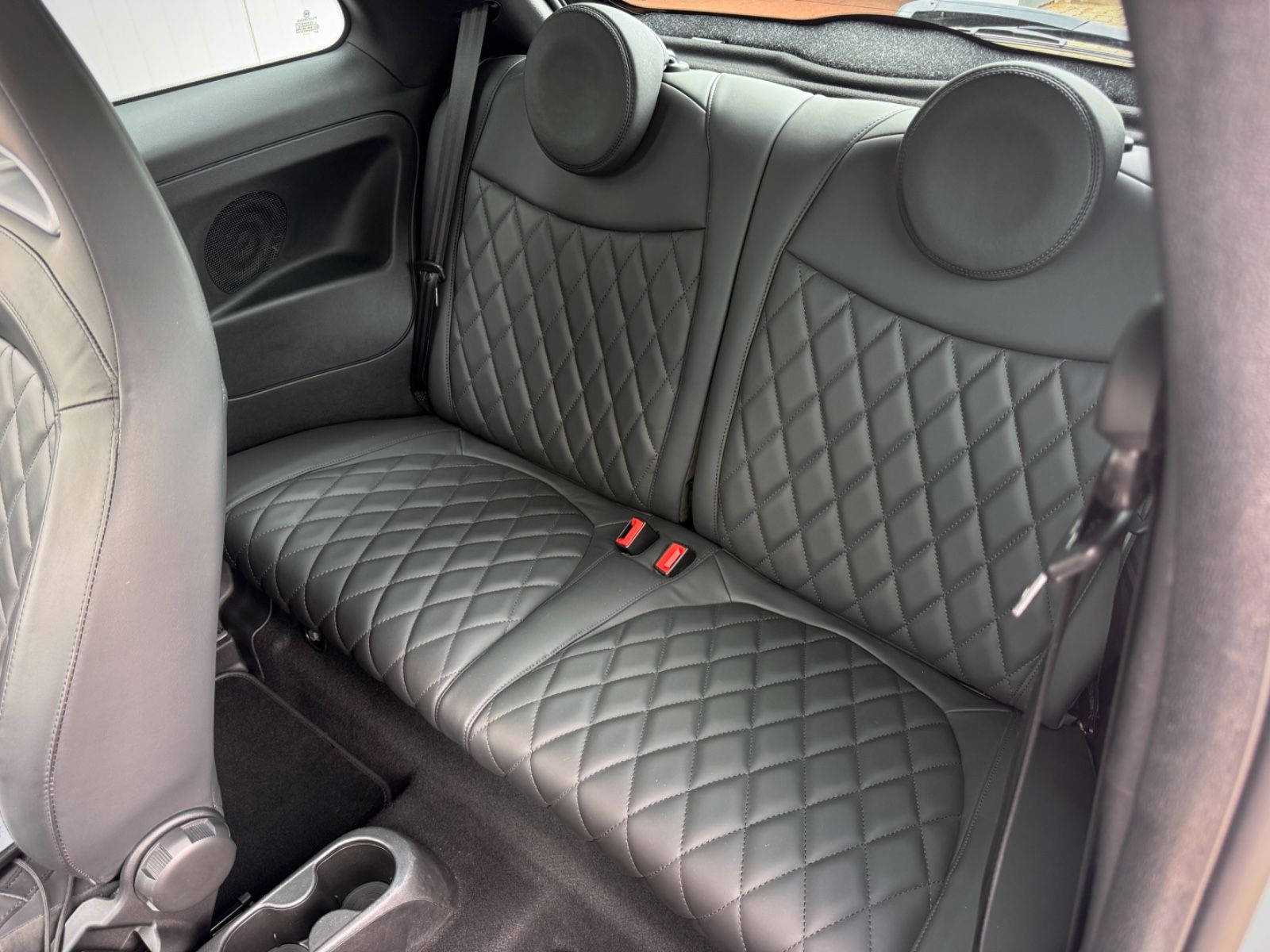 Fahrzeugabbildung Fiat Abarth 595 Turismo Dualogic *XENON|PANORAMA|PDC*