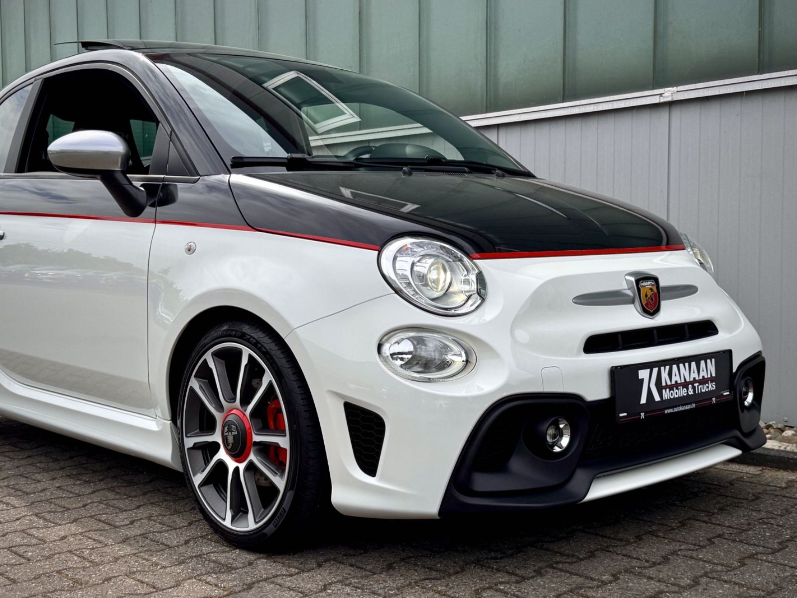 Fahrzeugabbildung Fiat Abarth 595 Turismo Dualogic *XENON|PANORAMA|PDC*