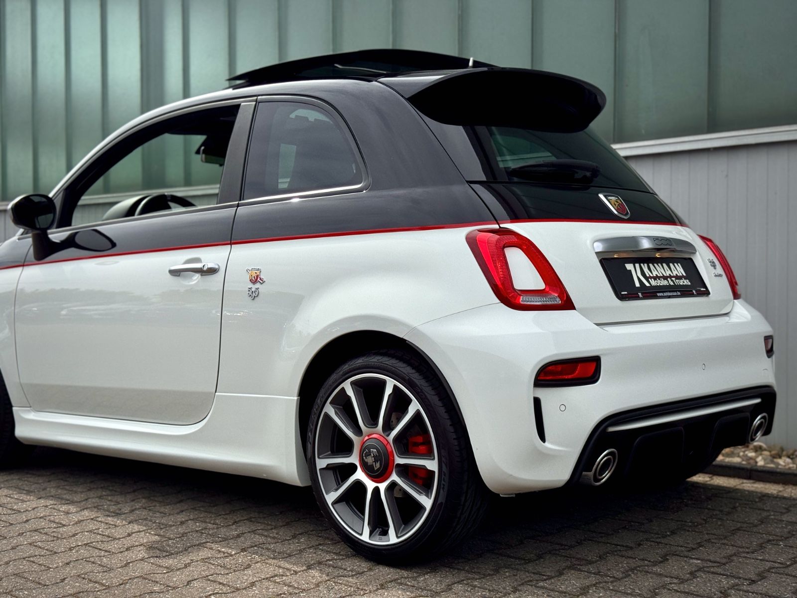 Fahrzeugabbildung Fiat Abarth 595 Turismo Dualogic *XENON|PANORAMA|PDC*