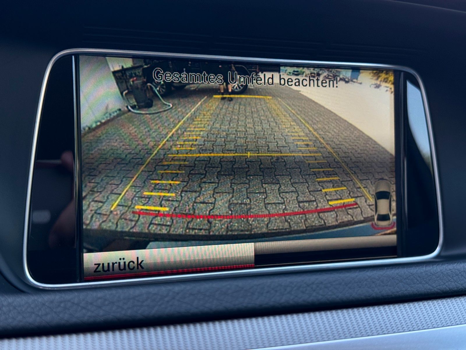 Fahrzeugabbildung Mercedes-Benz E 350 CGI AVANTGARDE *LED|CAM|AIRMATIC|1.HAND*