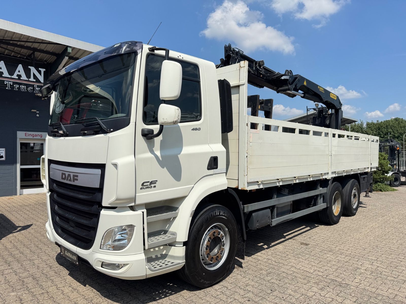 Fahrzeugabbildung DAF CF 460  6x2  Baustoff Palfinger PK18001L TÜV NEU