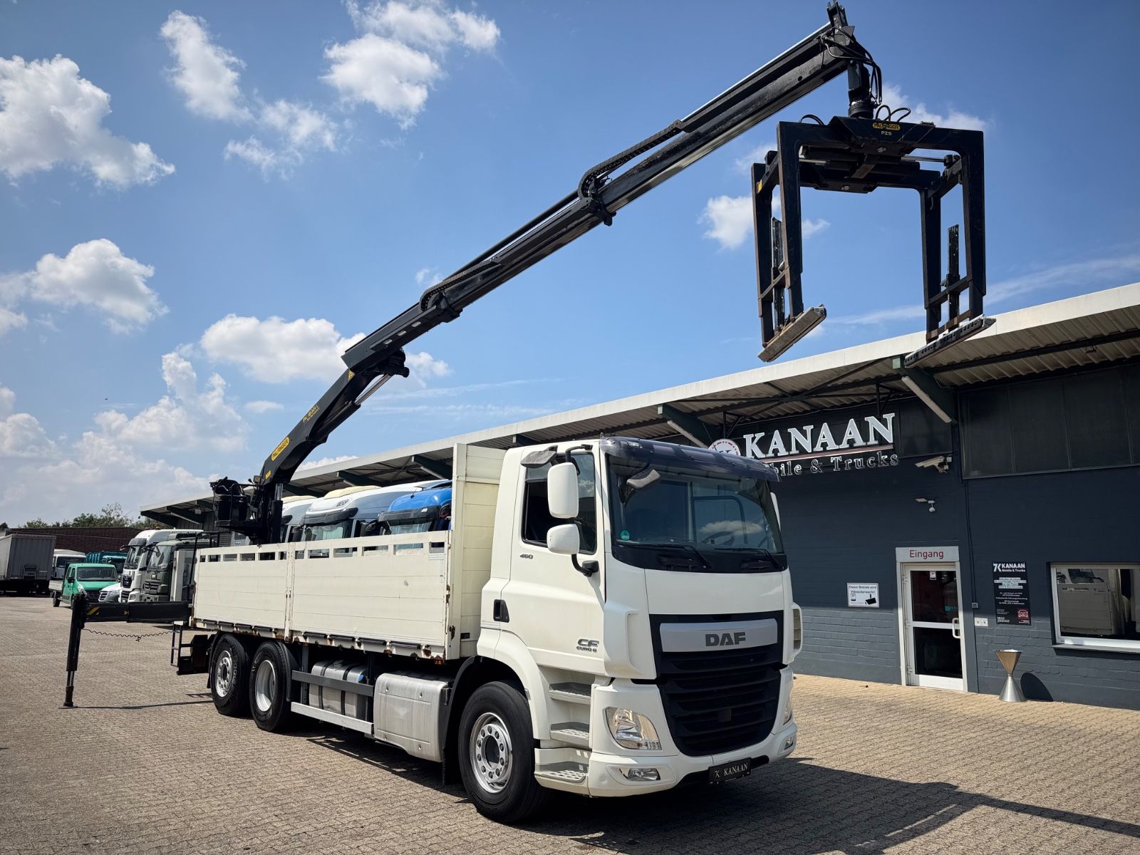 Fahrzeugabbildung DAF CF 460  6x2  Baustoff Palfinger PK18001L TÜV NEU