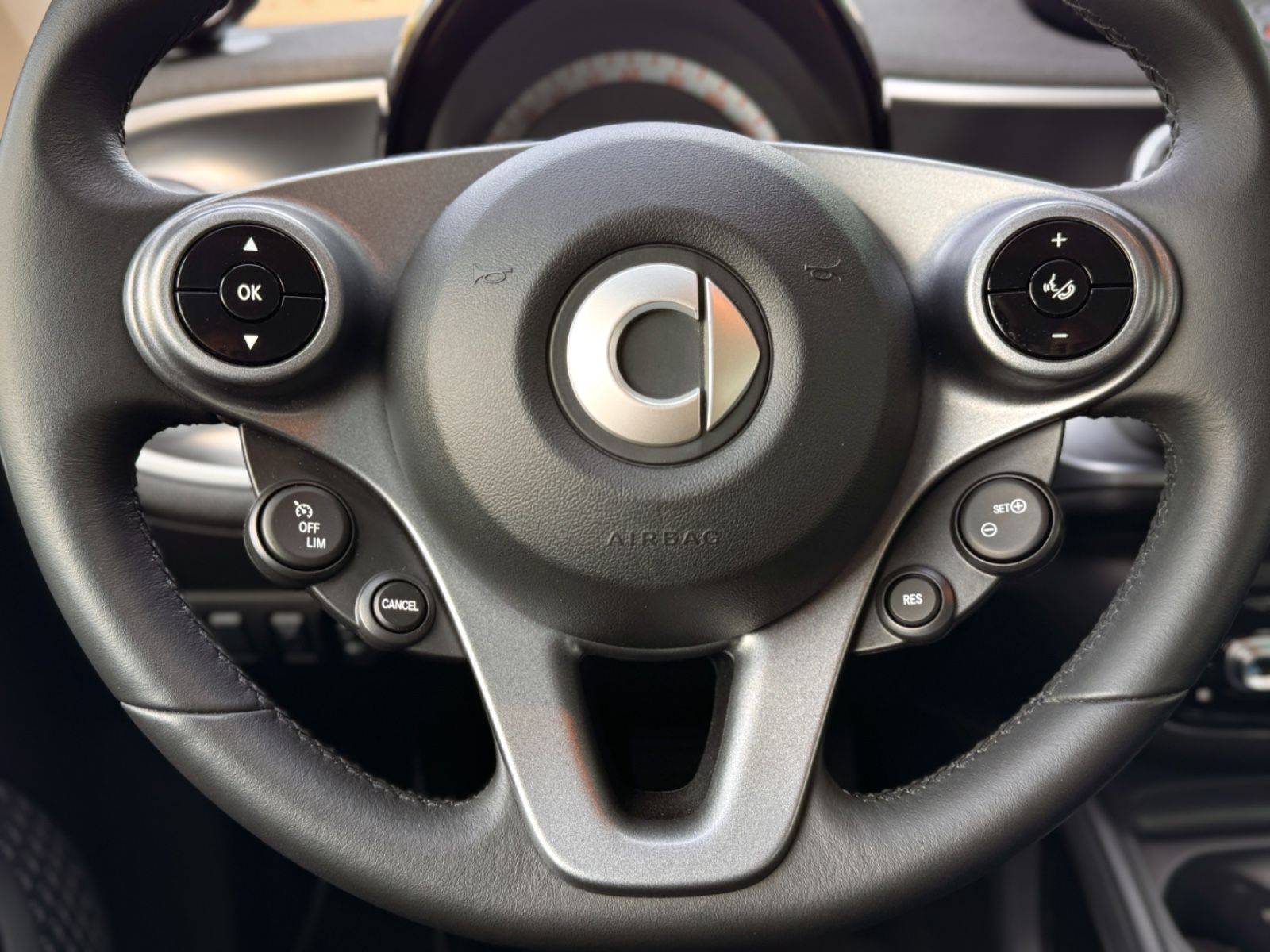 Fahrzeugabbildung Smart ForFour EQ/Electric Drive PASSION *DAB|PDC|SHZ*