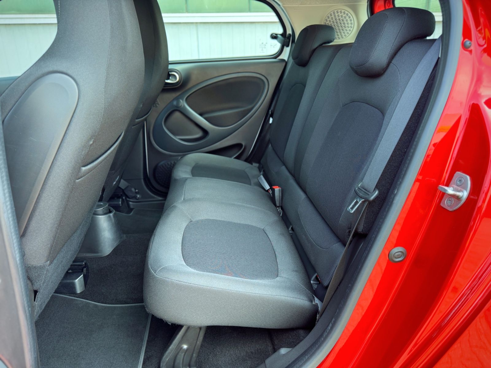 Fahrzeugabbildung Smart ForFour EQ/Electric Drive PASSION *DAB|PDC|SHZ*