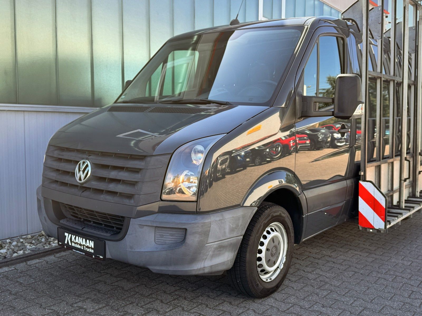 Fahrzeugabbildung Volkswagen Crafter 2.0 TDI Kasten 30 L2H1 *GLASTRANSPORT*