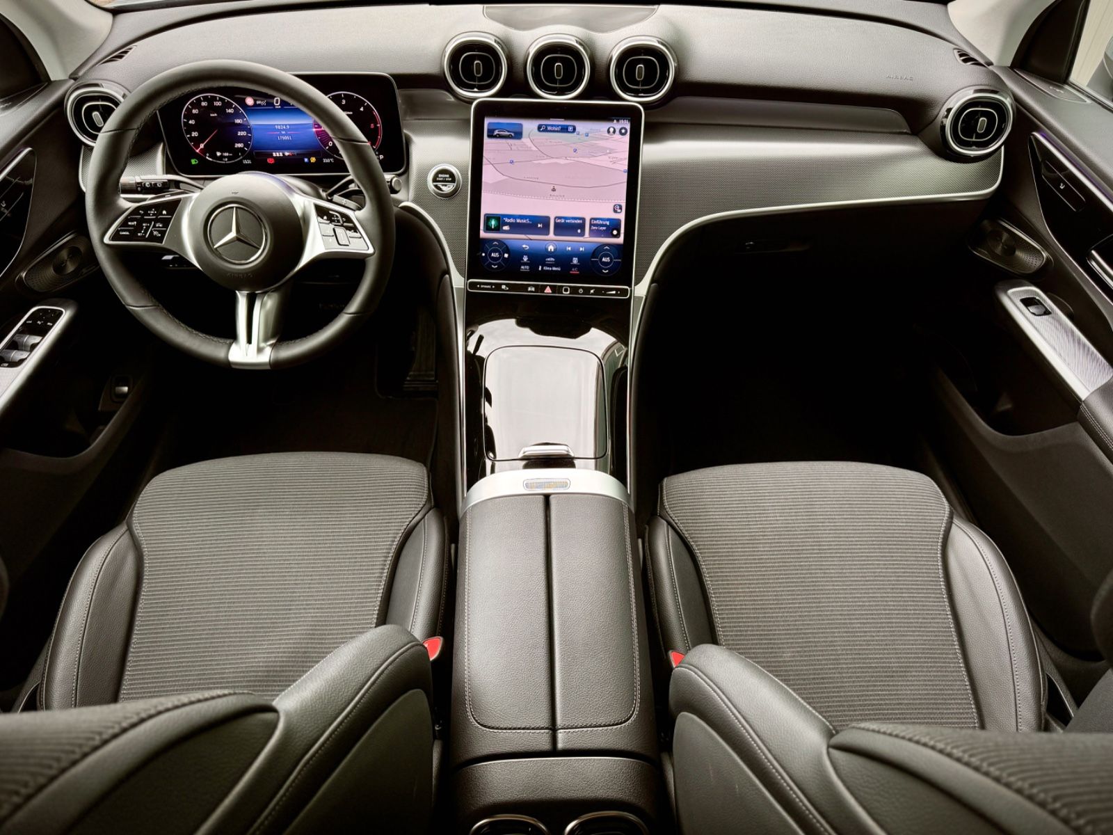 Fahrzeugabbildung Mercedes-Benz GLC 220d 4Matic Avantgarde *AHK|CAM|ASSIST*