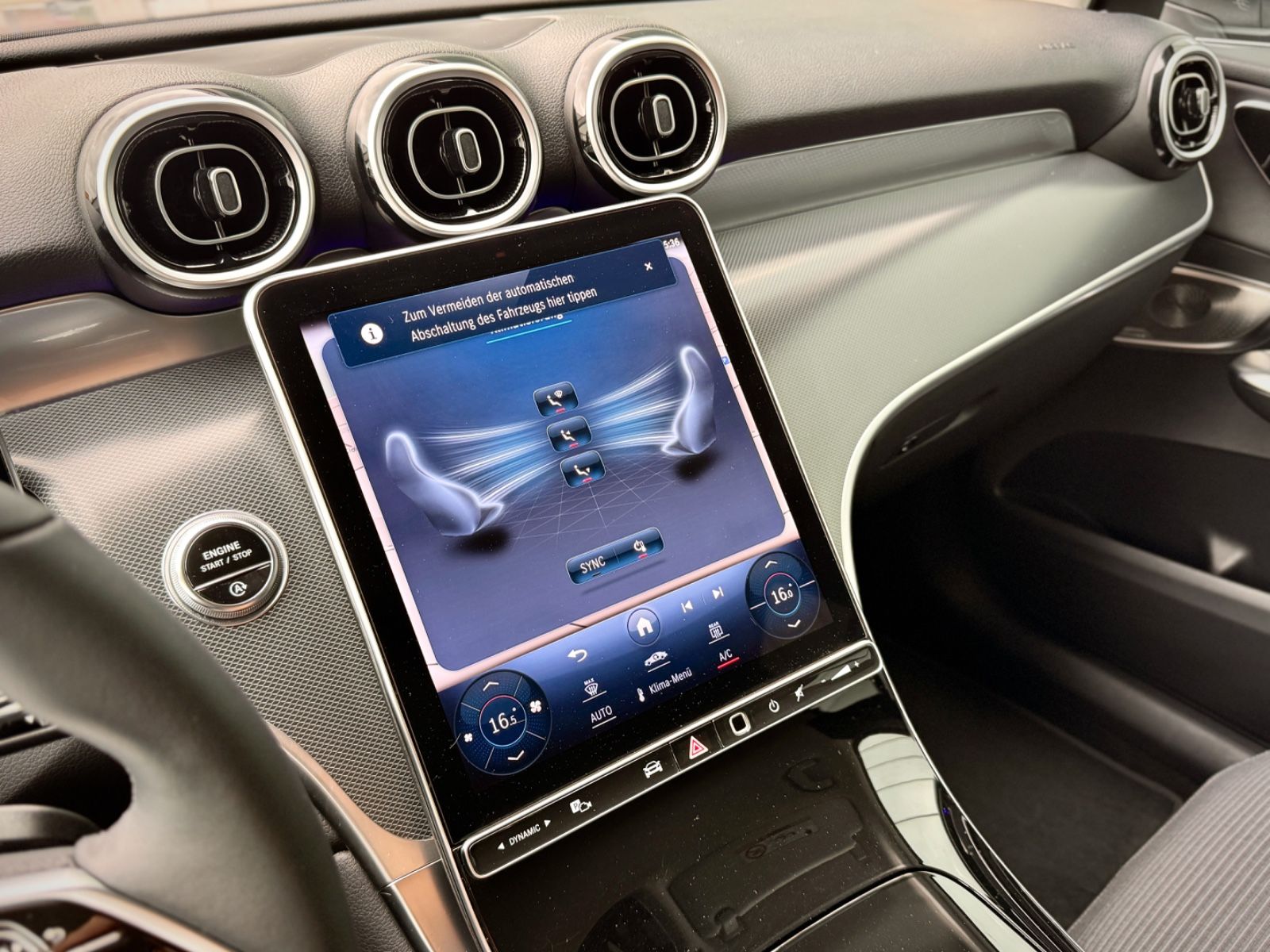 Fahrzeugabbildung Mercedes-Benz GLC 220d 4Matic Avantgarde *AHK|CAM|ASSIST*