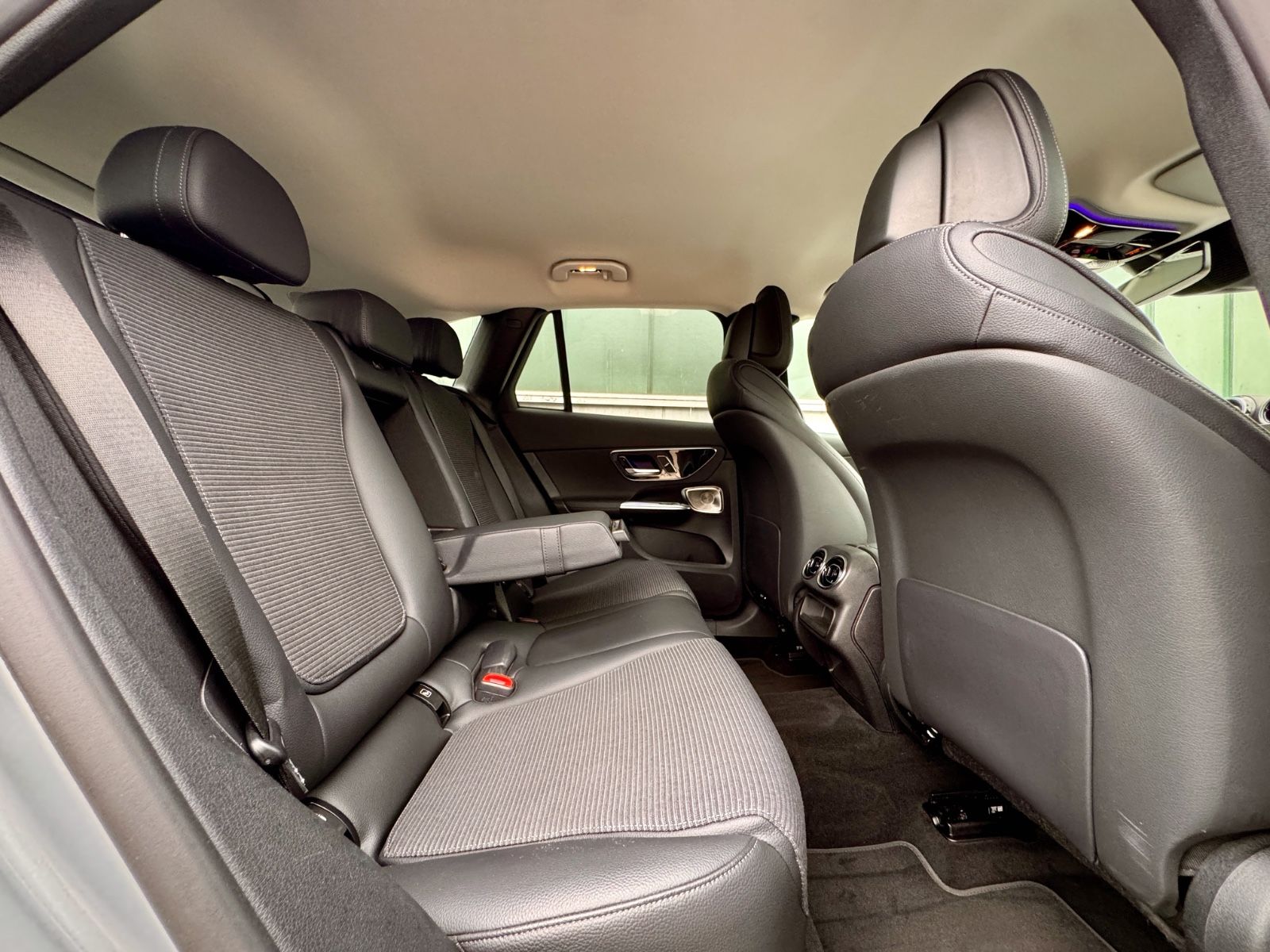 Fahrzeugabbildung Mercedes-Benz GLC 220d 4Matic Avantgarde *AHK|CAM|ASSIST*
