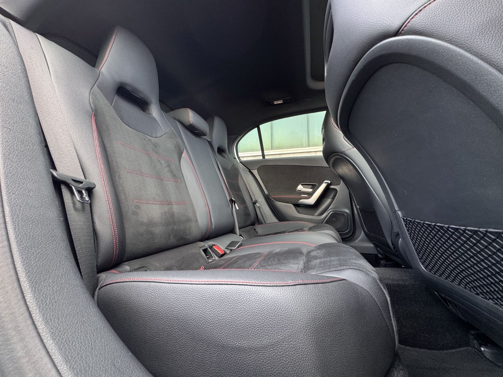Fahrzeugabbildung Mercedes-Benz A 250 AMG-Line *PANORAMA|NIGHT|DAB|LED*